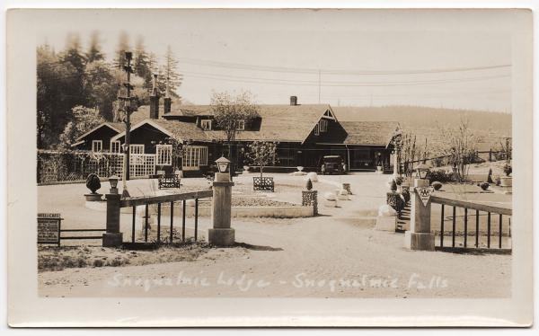 Snoqualmie-Lodge.jpg